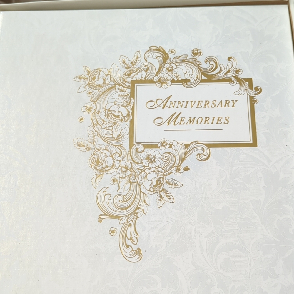Hallmark Vintage Anniversary Memories Photo Album, New In Box
